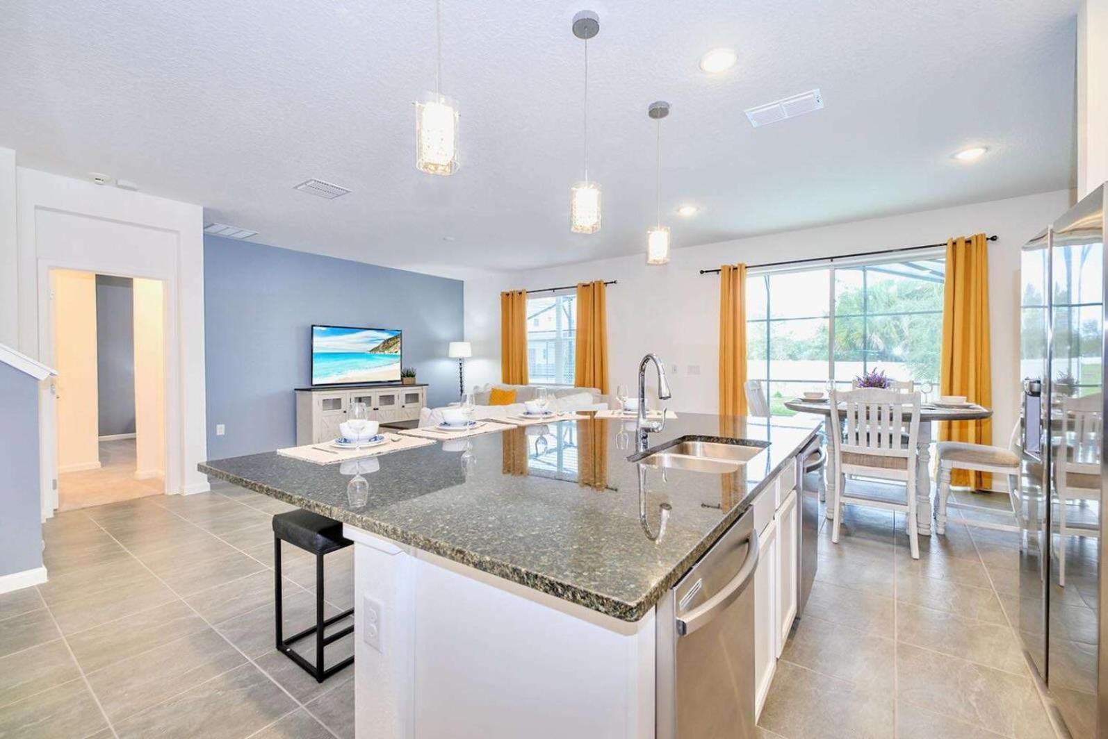 8Br Family Home With Pool And Hot Tub 키시미 외부 사진